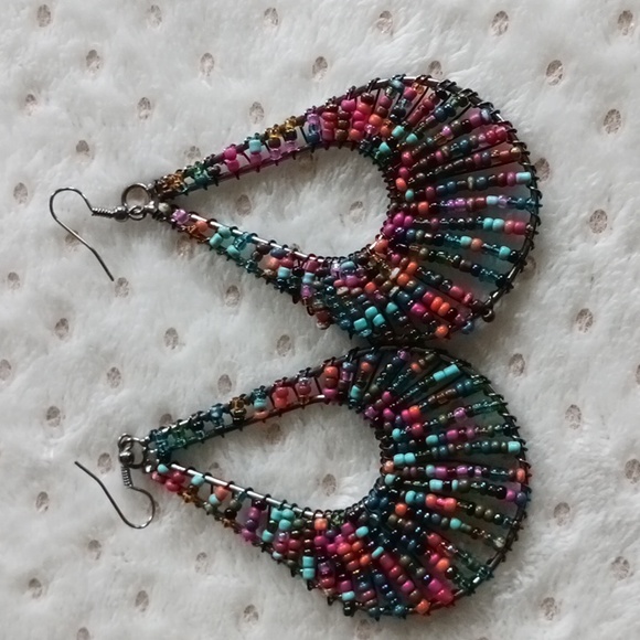 MULTI COLOR TEARDROP BEADED BOHO EARRINGS - Picture 10 of 10